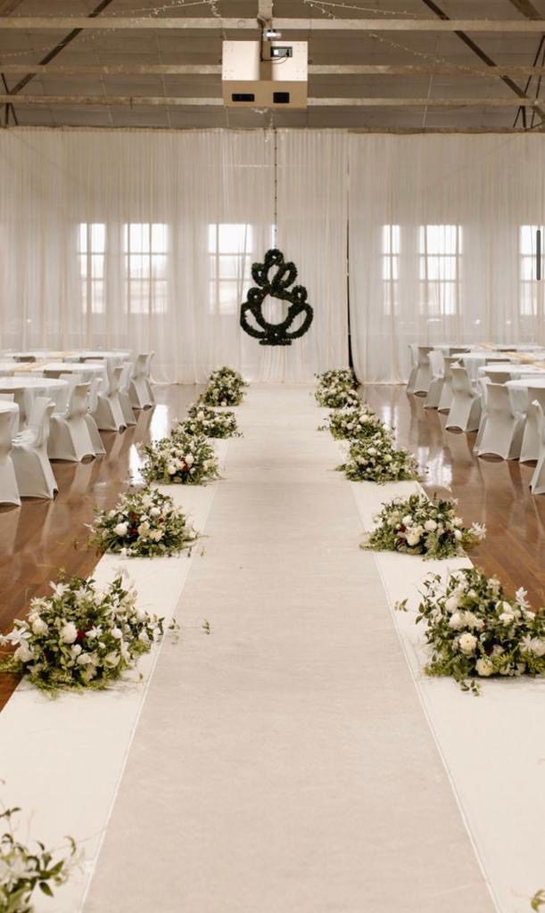 Aisle setup